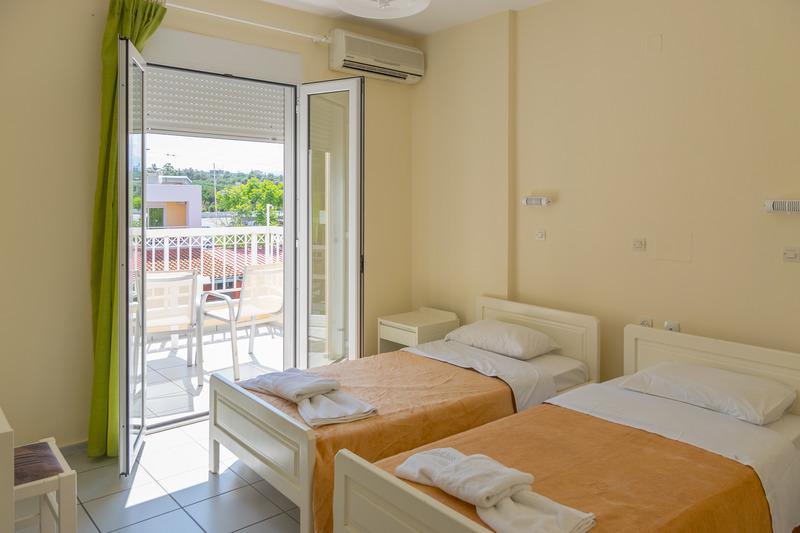 Evelin Hotel Platanias Extérieur photo